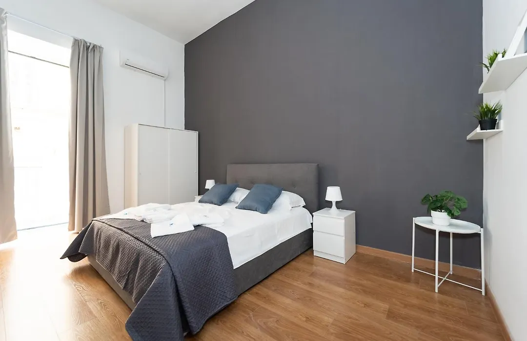 Home Smart Rent Appartamento nel cuore di Napoli 2 camere da letto-1